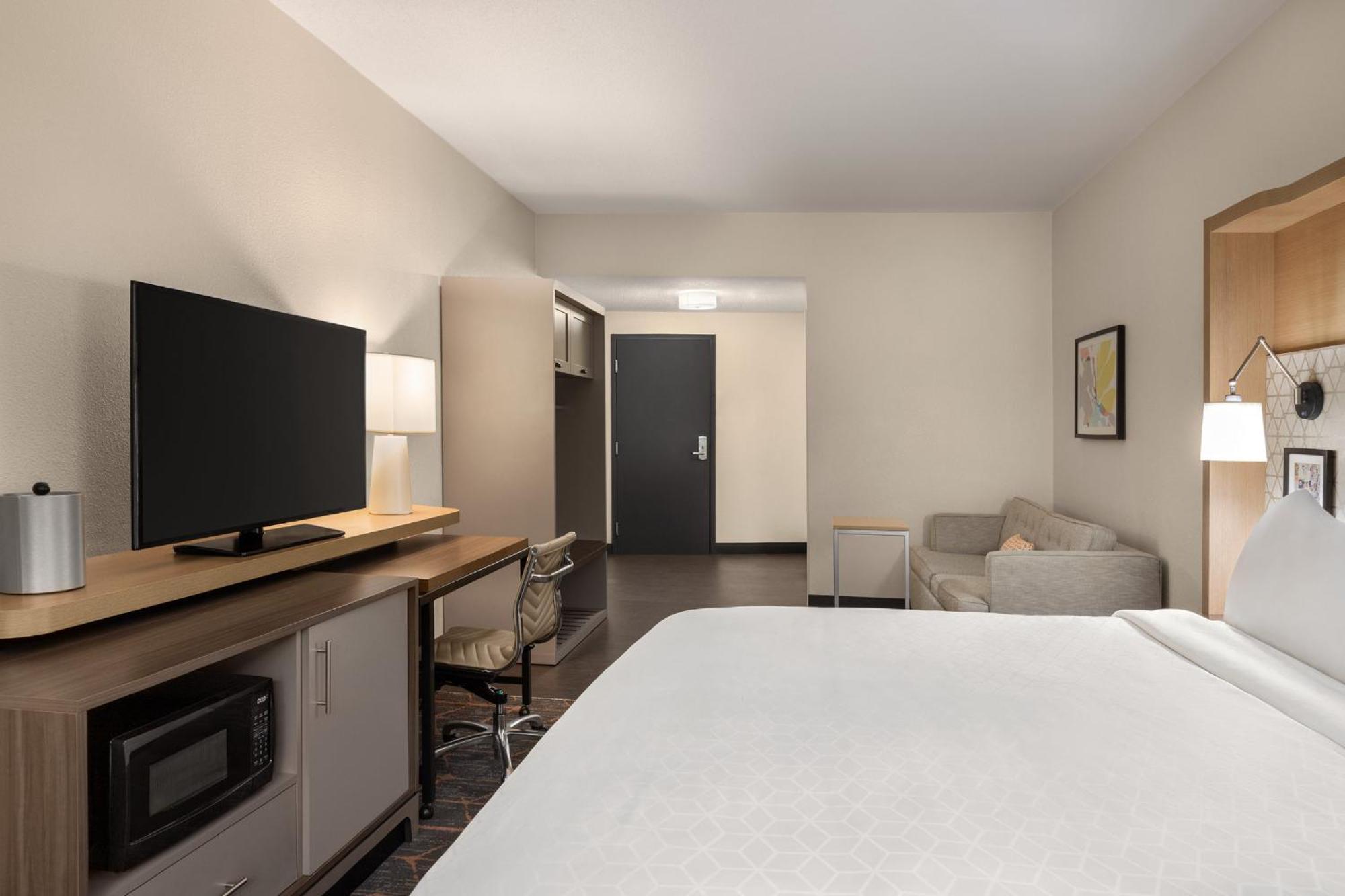 Holiday Inn - Cheshire - Southington By Ihg Экстерьер фото