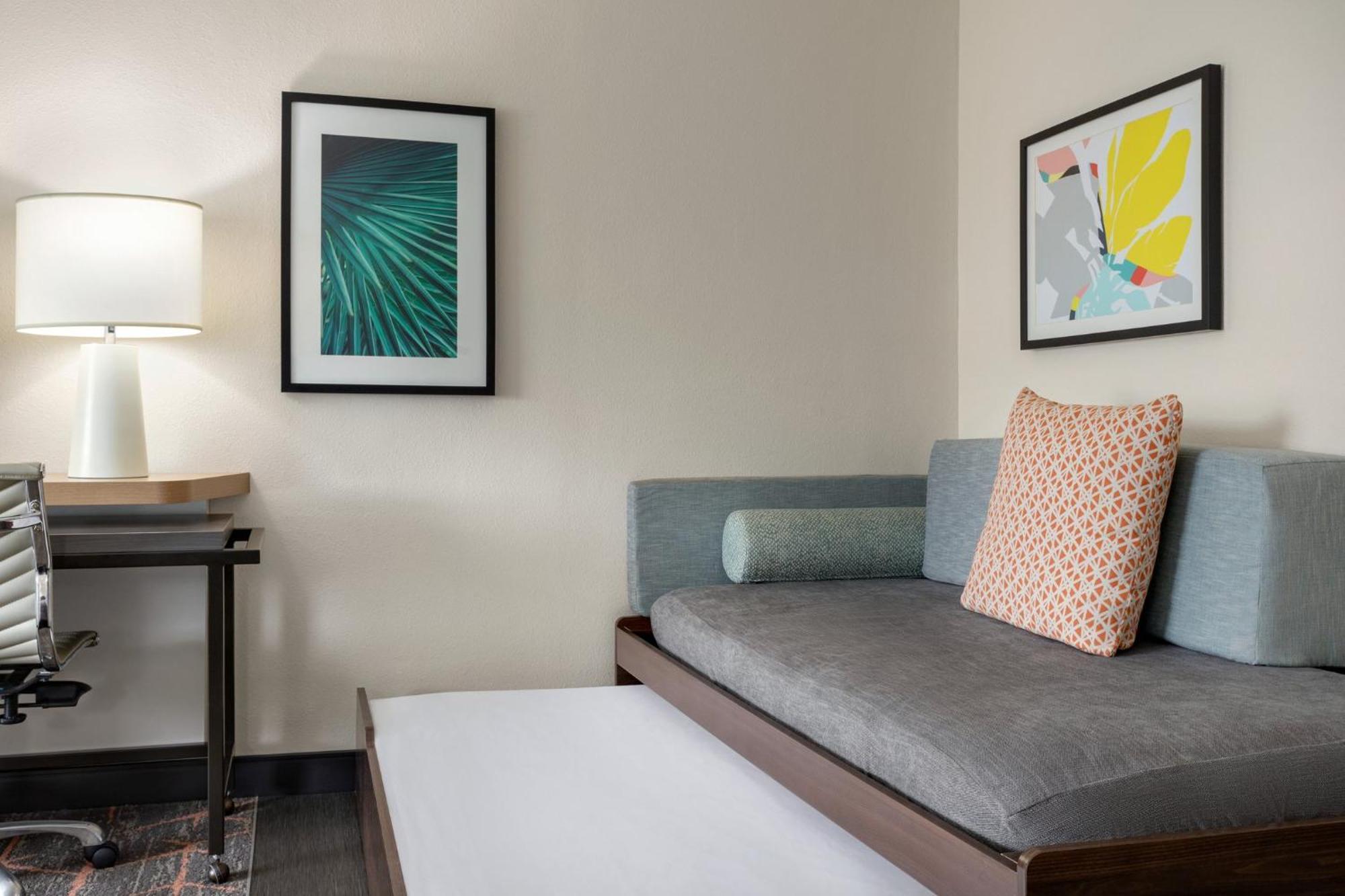 Holiday Inn - Cheshire - Southington By Ihg Экстерьер фото